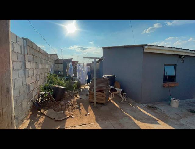 4 BEDROOM HOUSE FOR SALE IN KWAZAKHELE